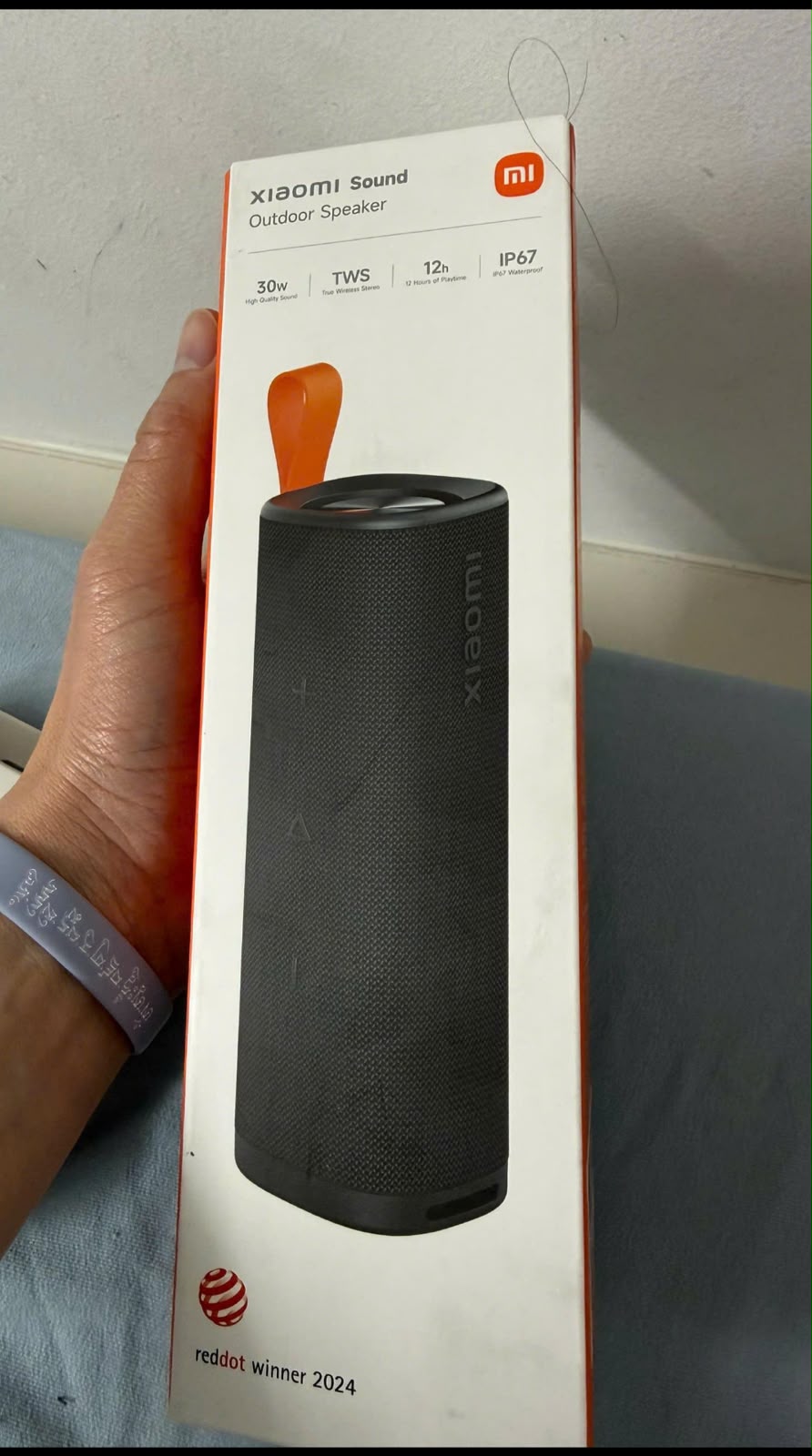 Vista detallada de la caja del Xiaomi Sound Outdoor